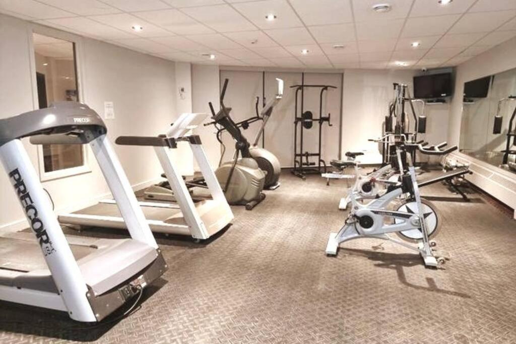 Cozy Spacious 1-Bdr Studio #8. Free Parking Gatineau Luaran gambar